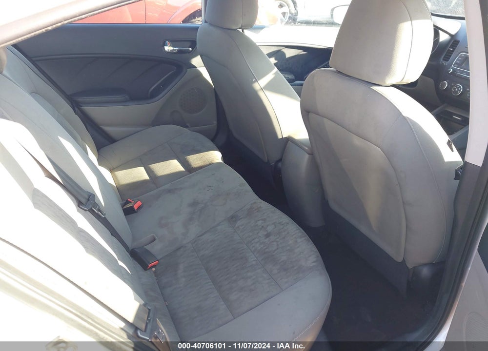 2015 KIA FORTE LX VIN: KNAFK4A67F5391560