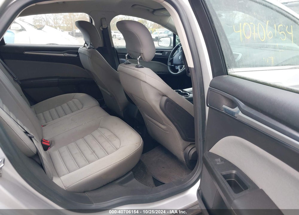 2014 FORD FUSION S VIN: 1FA6P0G7XE5401113
