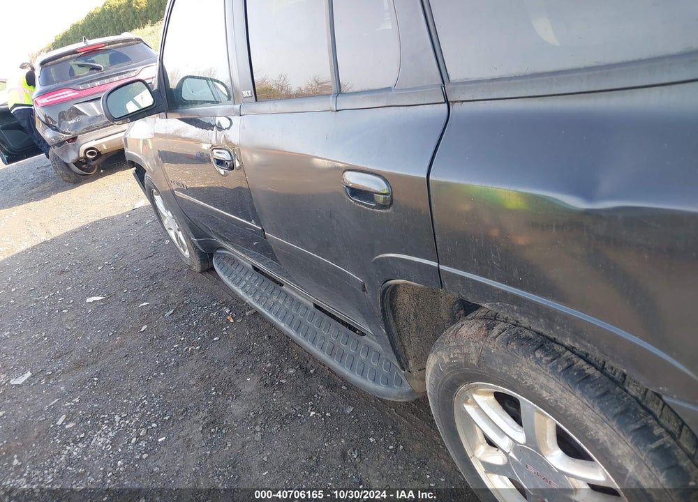 2008 GMC ENVOY SLT VIN: 1GKDT13S382218076