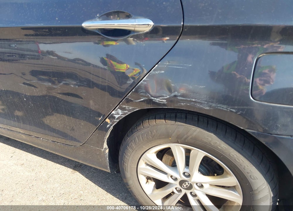 2011 HYUNDAI SONATA GLS VIN: 5NPEB4ACXBH296229