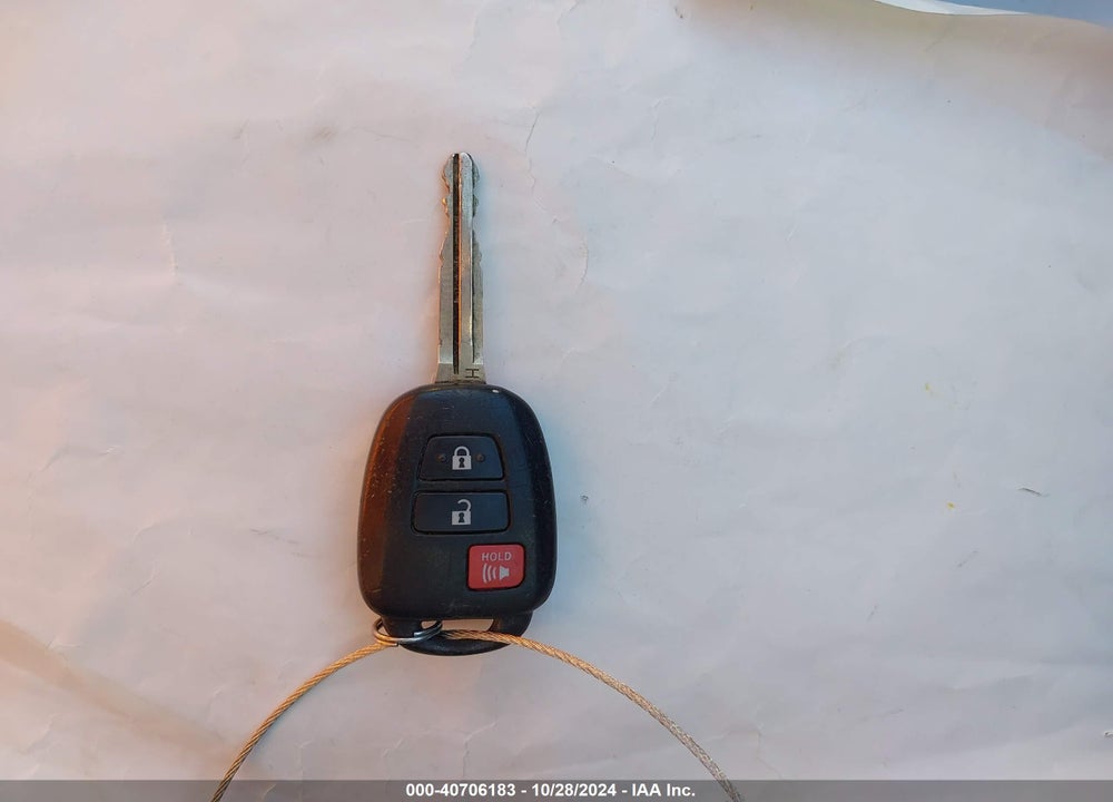 2014 TOYOTA RAV4 XLE VIN: 2T3RFREV6EW191053