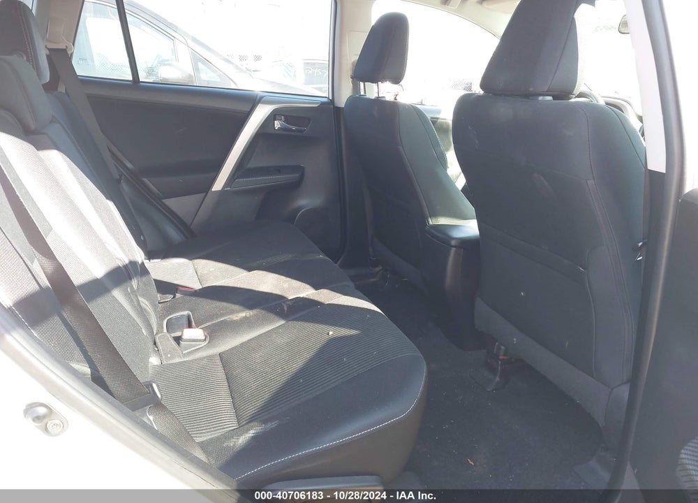 2014 TOYOTA RAV4 XLE VIN: 2T3RFREV6EW191053