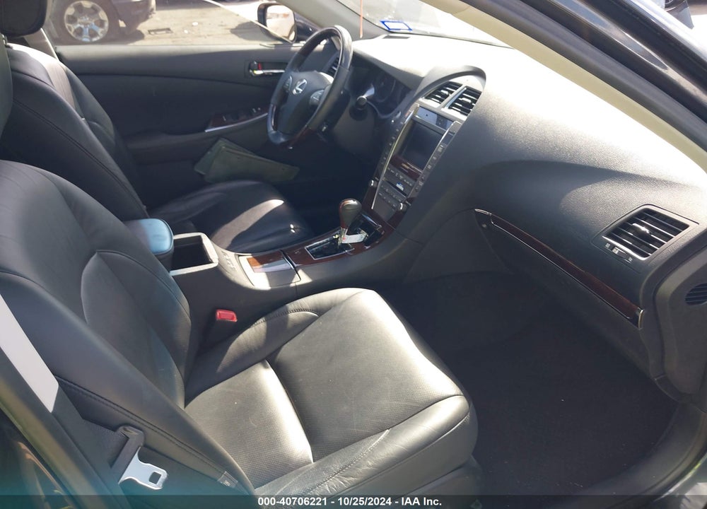 2011 LEXUS ES 350 VIN: JTHBK1EG4B2425726