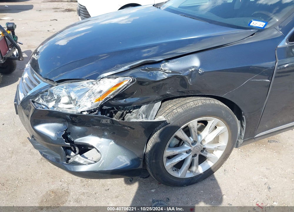 2011 LEXUS ES 350 VIN: JTHBK1EG4B2425726