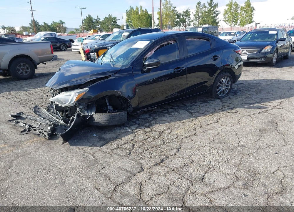 2019 TOYOTA YARIS LE VIN: 3MYDLBYV4KY516506