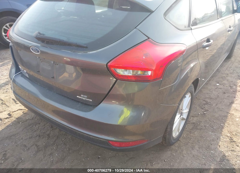 2015 FORD FOCUS SE VIN: 1FADP3K21FL293322