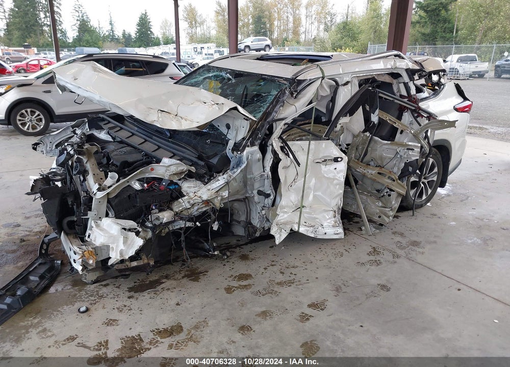 2020 TOYOTA HIGHLANDER HYBRID XLE VIN: 5TDGBRCH4LS501408