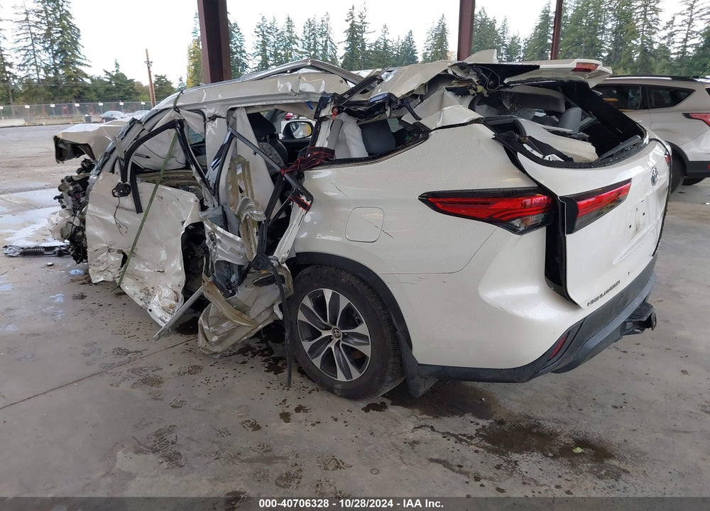 2020 TOYOTA HIGHLANDER HYBRID XLE VIN: 5TDGBRCH4LS501408