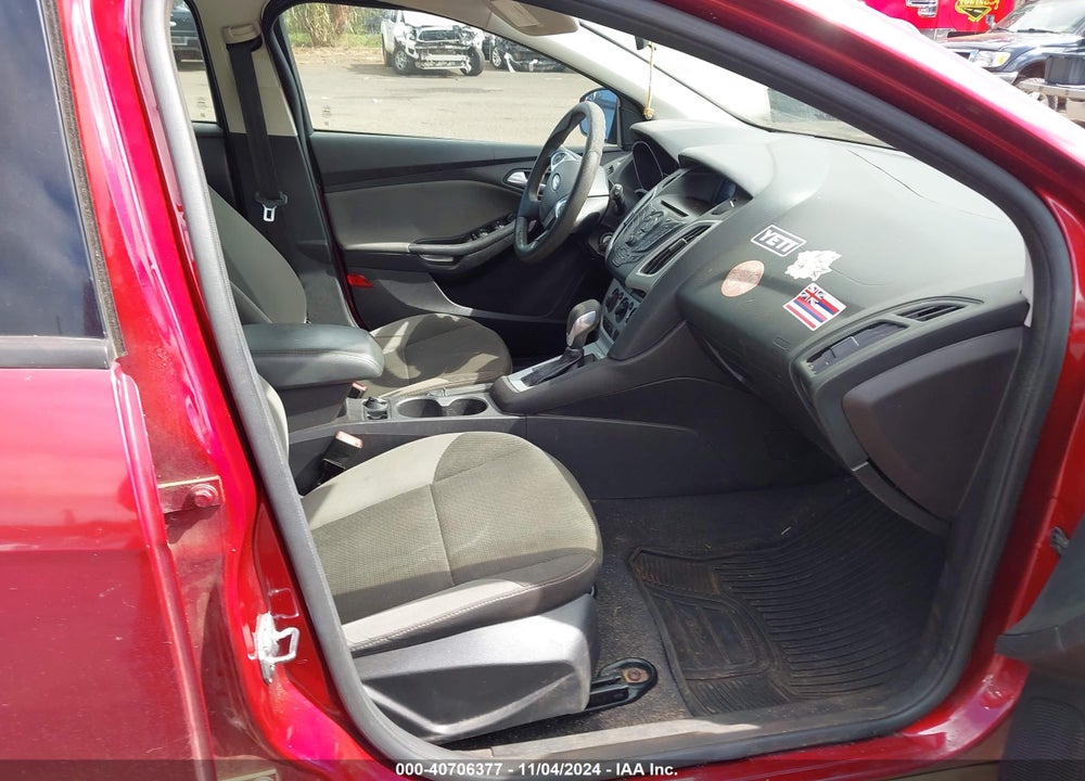 2014 FORD FOCUS SE VIN: 1FADP3K28EL442968