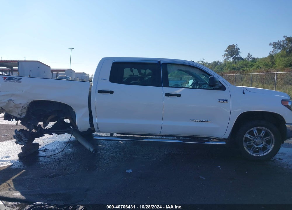 2018 TOYOTA TUNDRA SR5 5.7L V8 VIN: 5TFDW5F18JX695754