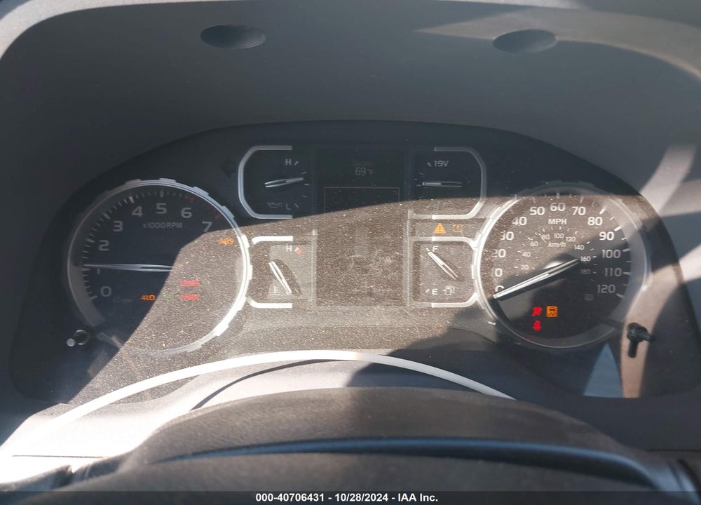 2018 TOYOTA TUNDRA SR5 5.7L V8 VIN: 5TFDW5F18JX695754