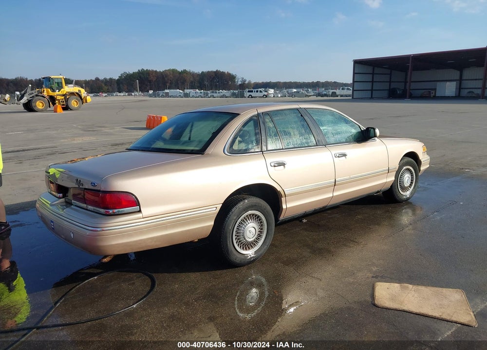 1996 FORD CROWN VICTORIA VIN: 2FALP73W4TX210047