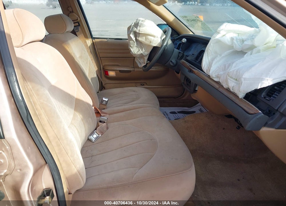 1996 FORD CROWN VICTORIA VIN: 2FALP73W4TX210047