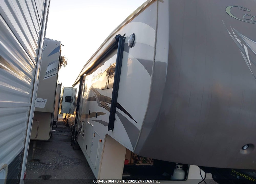 2015 CEDAR CREEK OTHER VIN: 4X4FCRP29FS212349