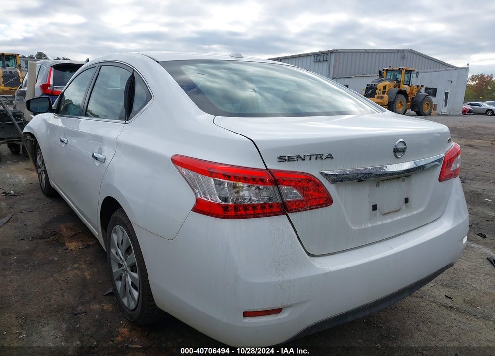 2015 NISSAN SENTRA SV VIN: 3N1AB7AP2FY333983