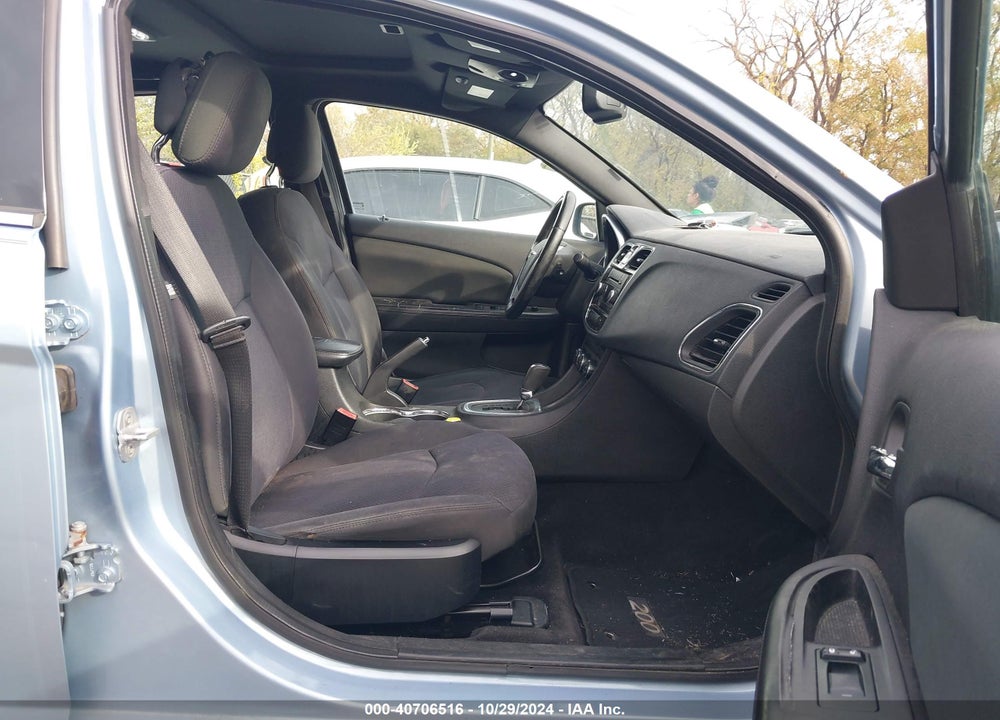 2012 CHRYSLER 200 TOURING VIN: 1C3CCBBG0CN203279