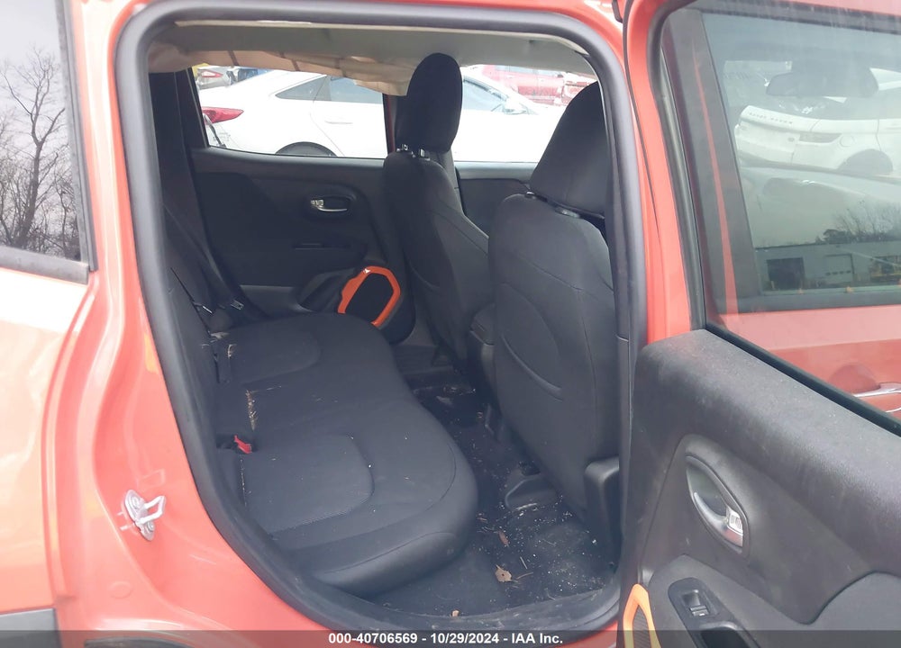 2017 JEEP RENEGADE LATITUDE 4X4 VIN: ZACCJBBH0HPF08631