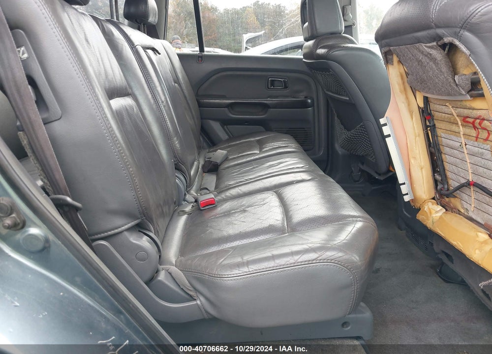 2005 HONDA PILOT EX-L VIN: 5FNYF18605B016207