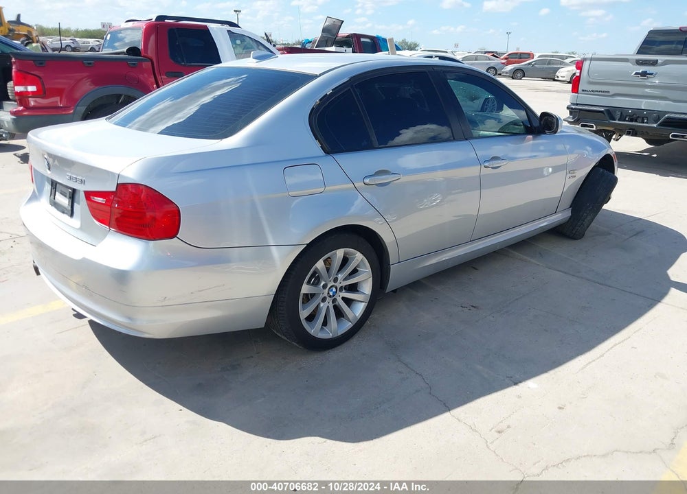 2011 BMW 328 XI VIN: WBAPK7G50BNN85197