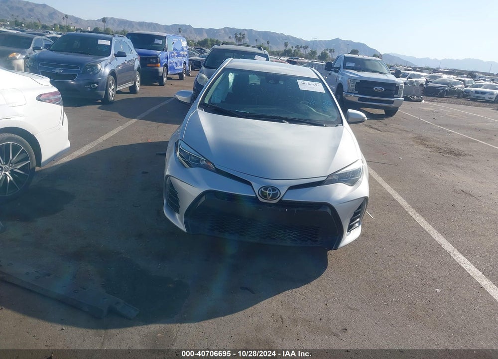 2018 TOYOTA COROLLA SE VIN: 5YFBURHE7JP780412