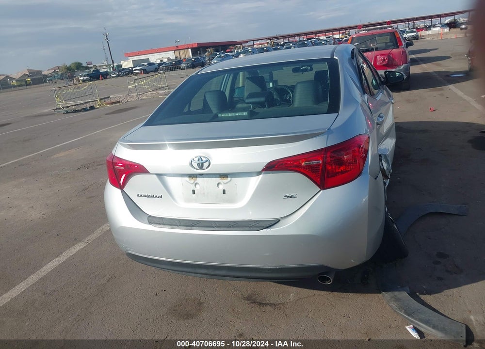 2018 TOYOTA COROLLA SE VIN: 5YFBURHE7JP780412