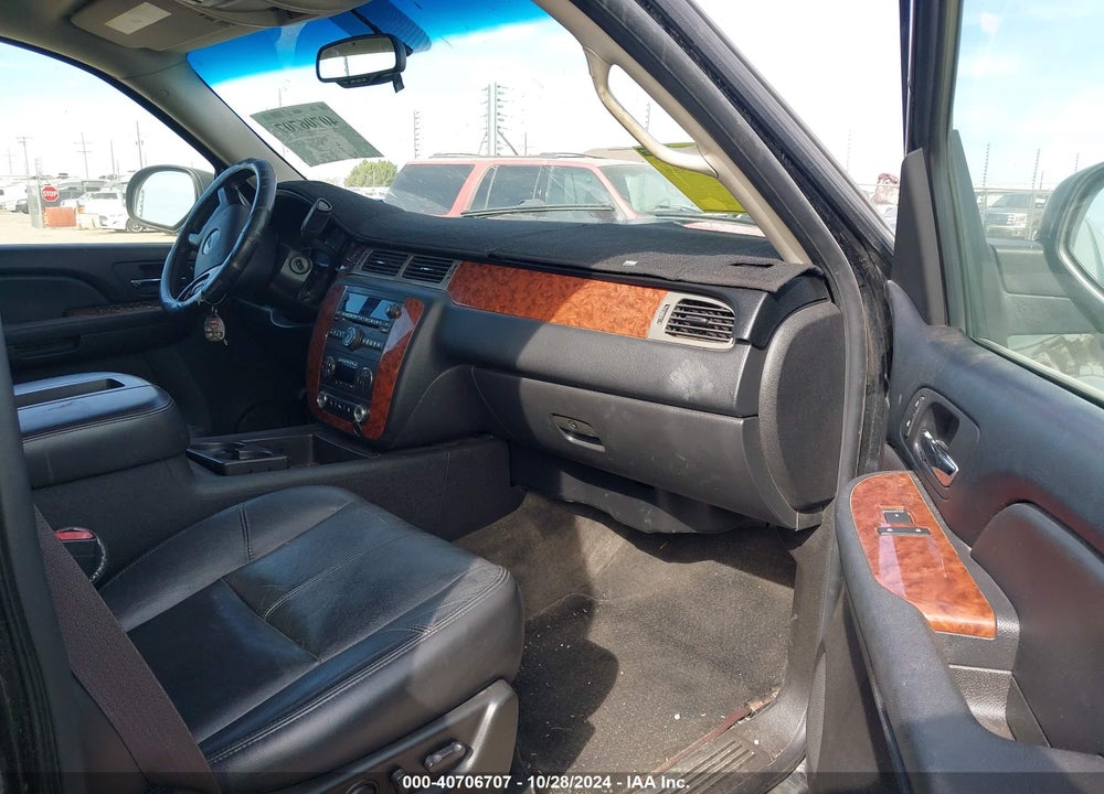 2009 CHEVROLET SUBURBAN 1500 LT2 VIN: 1GNFC26J89R297550