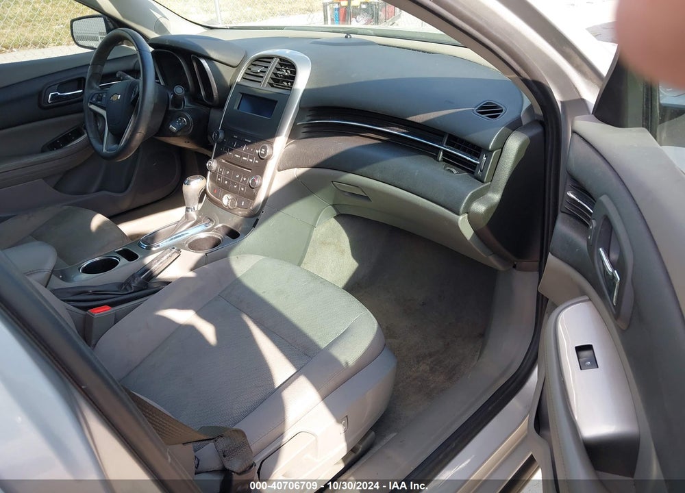 2015 CHEVROLET MALIBU LS VIN: 1G11B5SL1FF228784