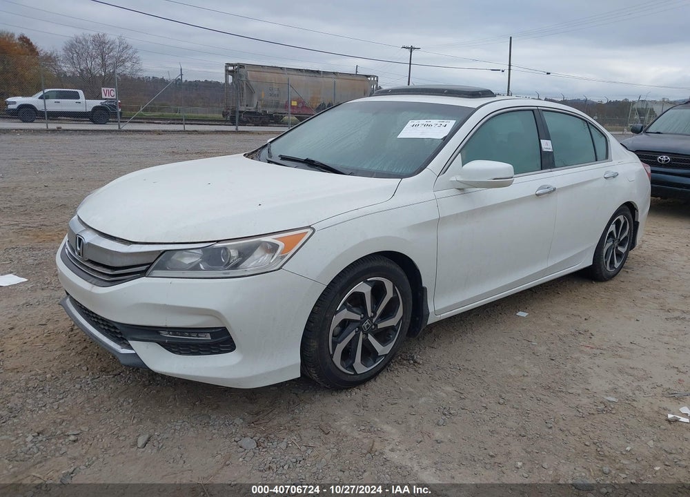 2016 HONDA ACCORD EX-L V-6 VIN: 1HGCR3F85GA014872