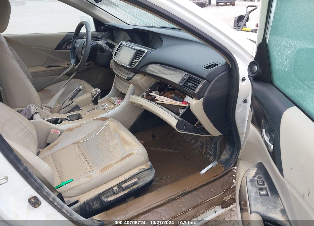 2016 HONDA ACCORD EX-L V-6 VIN: 1HGCR3F85GA014872