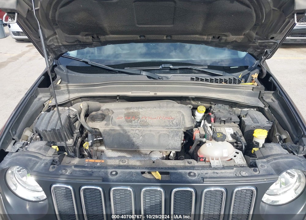 2016 JEEP RENEGADE LATITUDE VIN: ZACCJABT4GPE16354