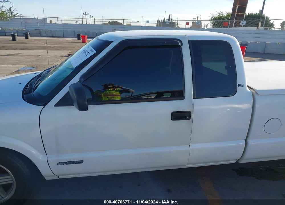 1999 CHEVROLET S-10 LS VIN: 1GCCS19X0X8117554