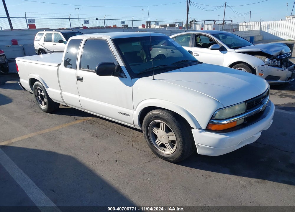 1999 CHEVROLET S-10 LS VIN: 1GCCS19X0X8117554