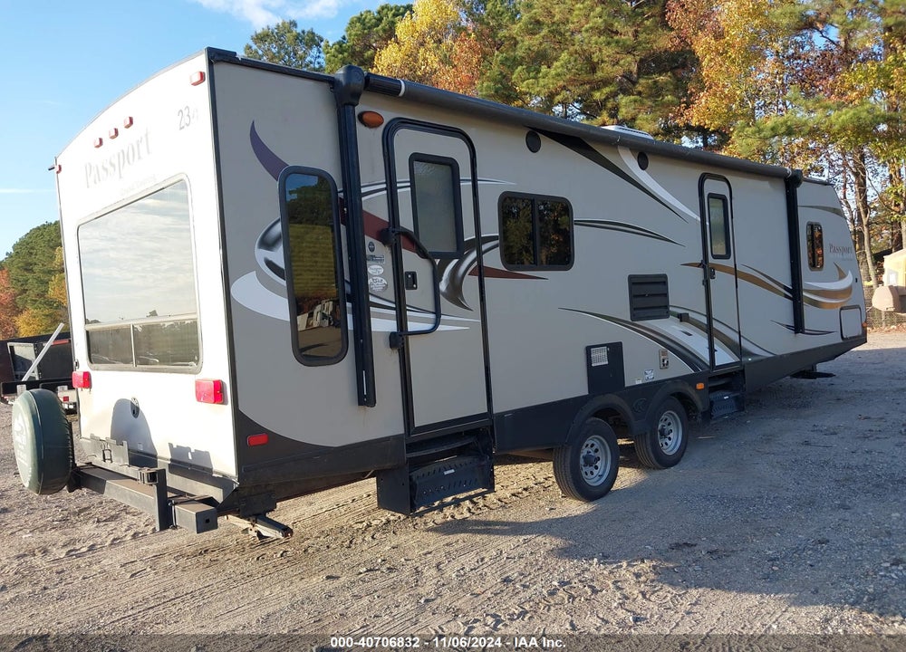 2015 PASSPORT 2890RL VIN: 4YDT2892XFT413042