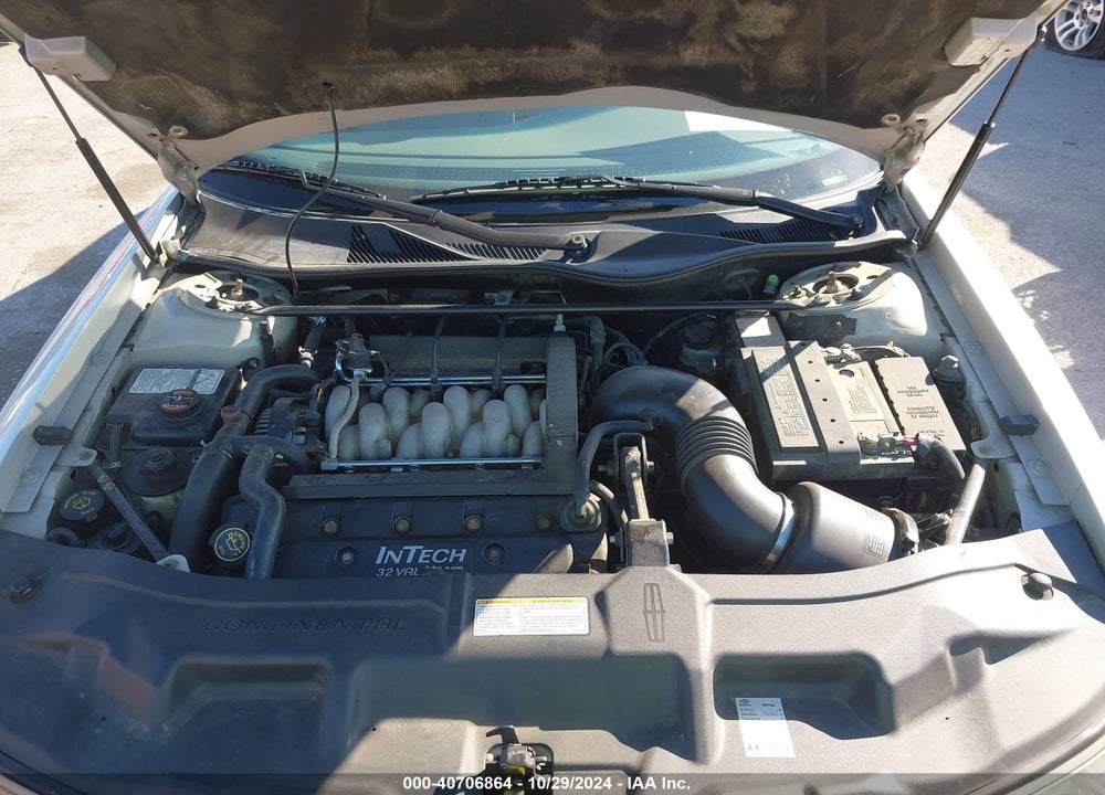 1999 LINCOLN CONTINENTAL VIN: 1LNHM97V1XY647432