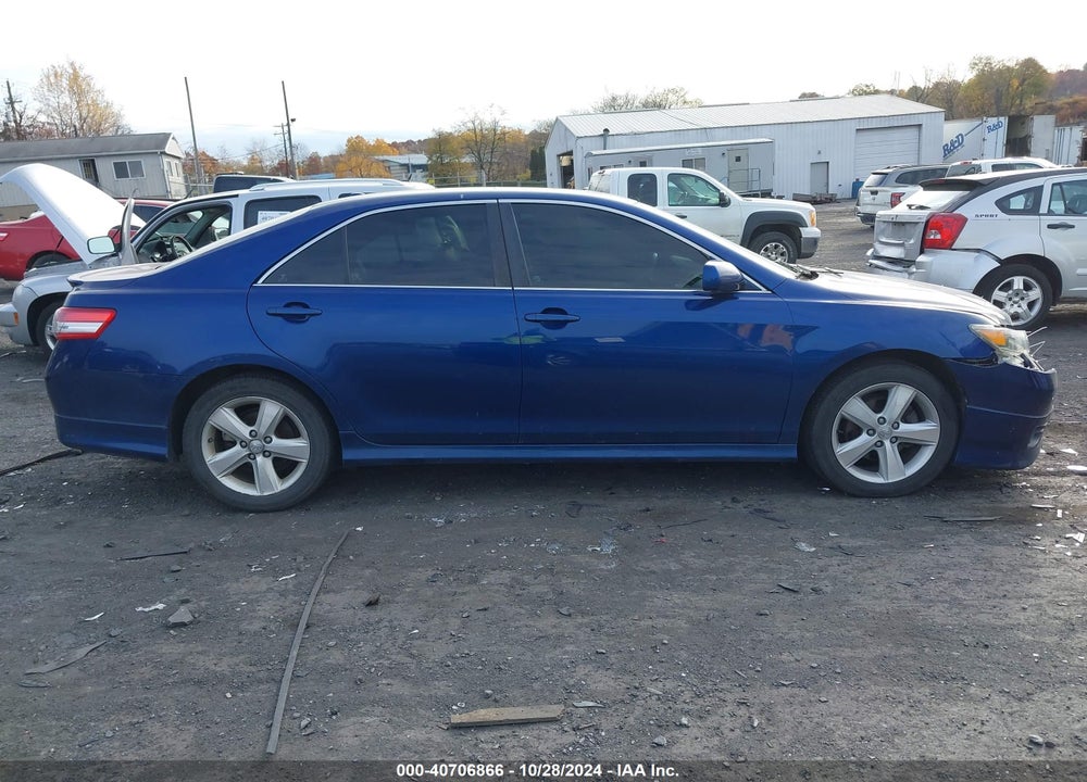 2011 TOYOTA CAMRY SE VIN: 4T1BF3EK8BU762549
