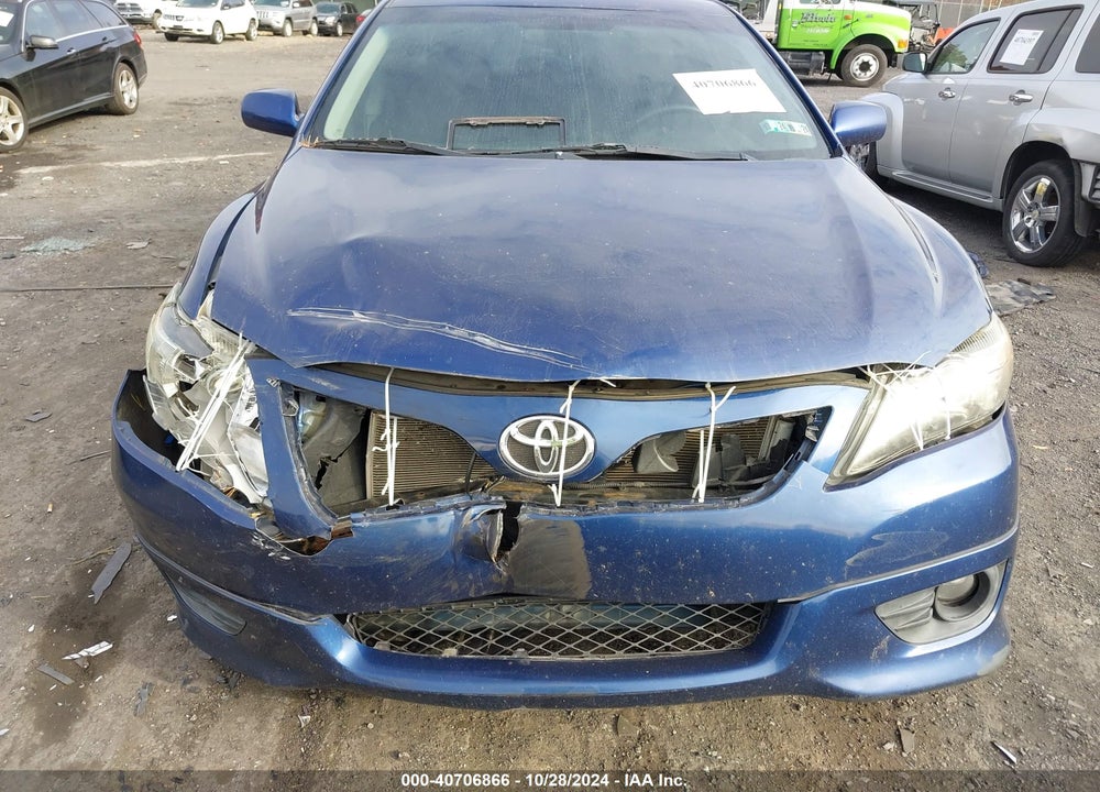 2011 TOYOTA CAMRY SE VIN: 4T1BF3EK8BU762549