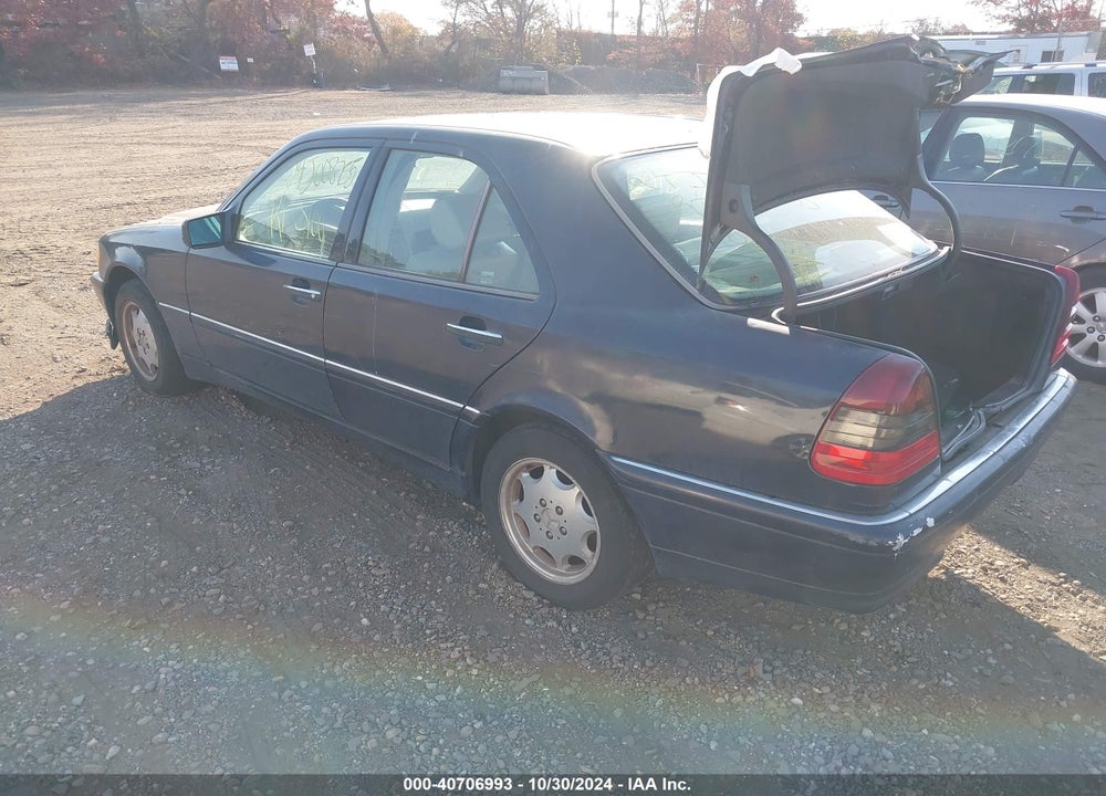 1998 MERCEDES-BENZ C 230 VIN: WDBHA23G8WA624828