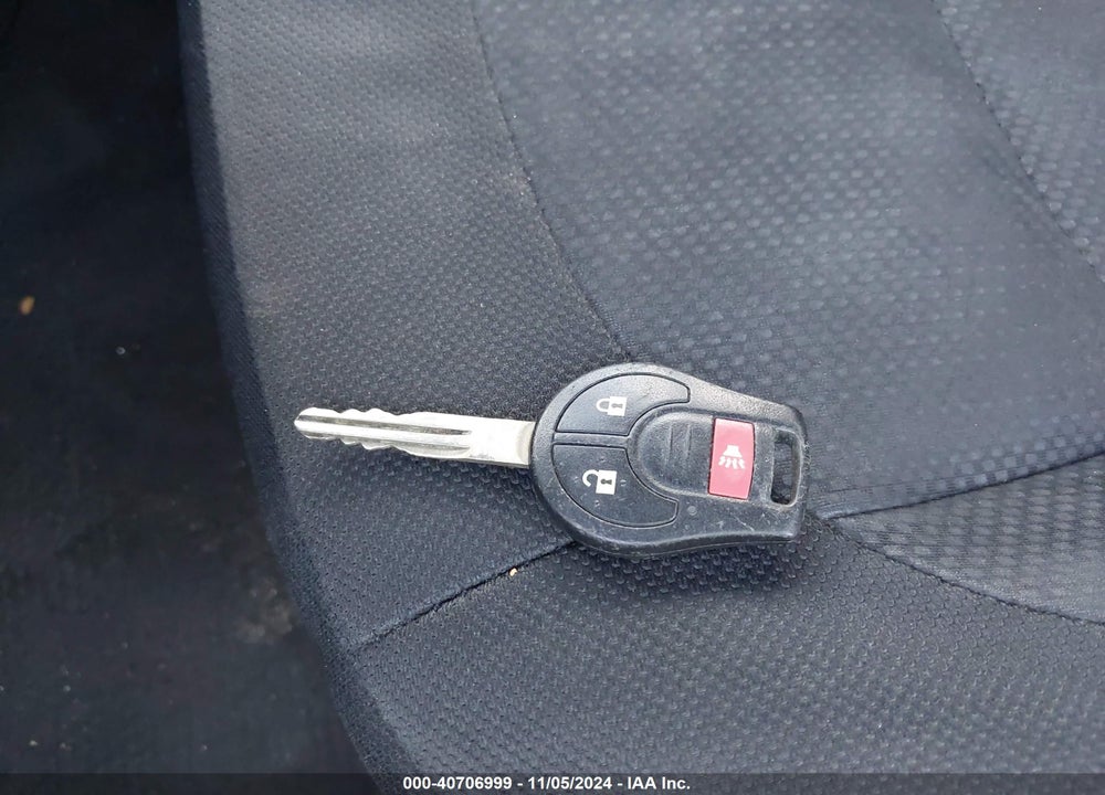 2011 NISSAN ROGUE S VIN: JN8AS5MT1BW157668