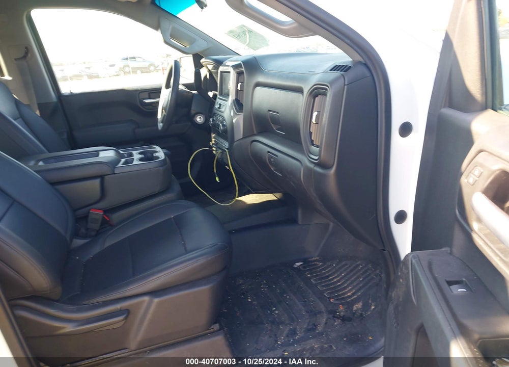 2020 CHEVROLET SILVERADO 1500 4WD SHORT BED WT VIN: 1GCUYAEF0LZ300750