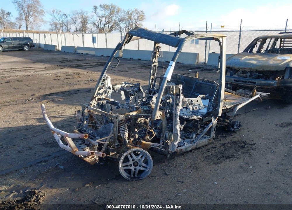 2019 JOHN DEERE XUV835R PREMIUM CAB VIN: 1M0835RAPKM022367