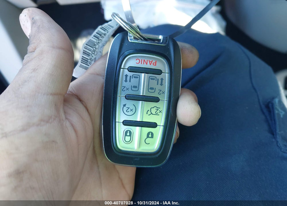2019 CHRYSLER PACIFICA TOURING L VIN: 2C4RC1BG2KR508638