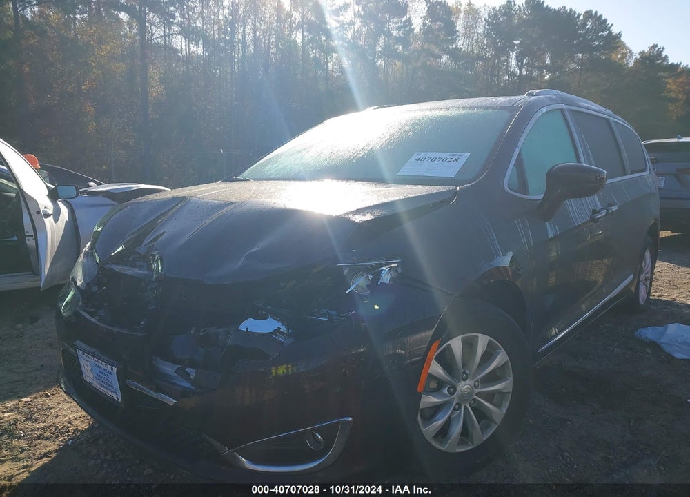 2019 CHRYSLER PACIFICA TOURING L VIN: 2C4RC1BG2KR508638