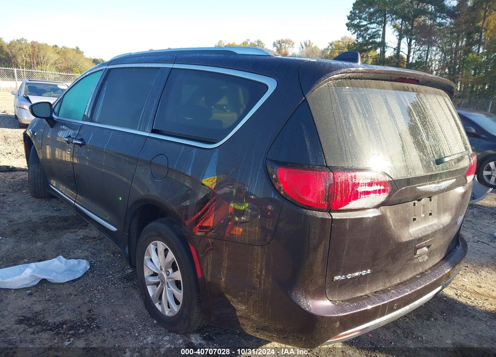 2019 CHRYSLER PACIFICA TOURING L VIN: 2C4RC1BG2KR508638