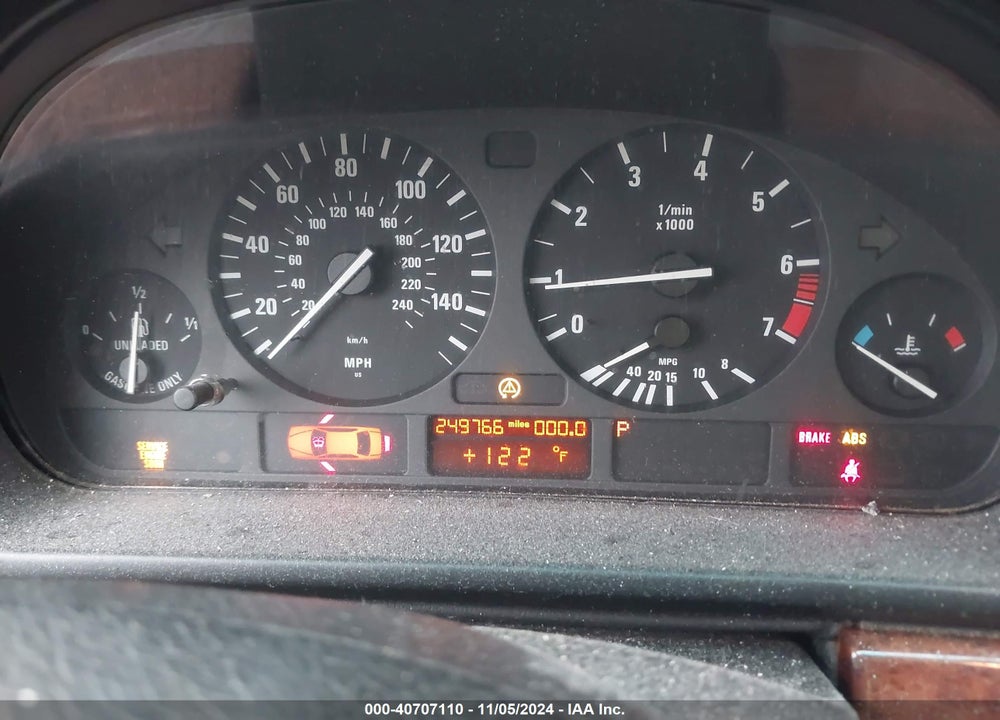2000 BMW 528IA VIN: WBADM6340YGU25385