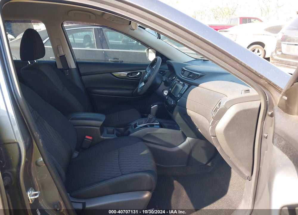 2018 NISSAN ROGUE S VIN: 5N1AT2MV8JC724916