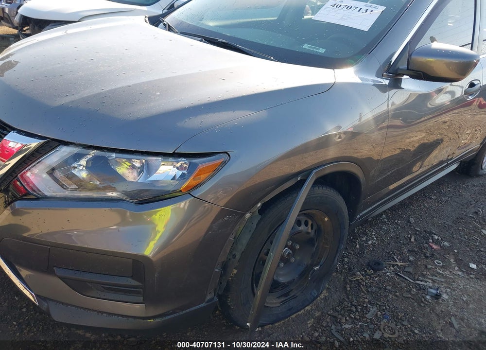 2018 NISSAN ROGUE S VIN: 5N1AT2MV8JC724916