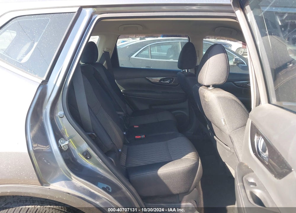 2018 NISSAN ROGUE S VIN: 5N1AT2MV8JC724916