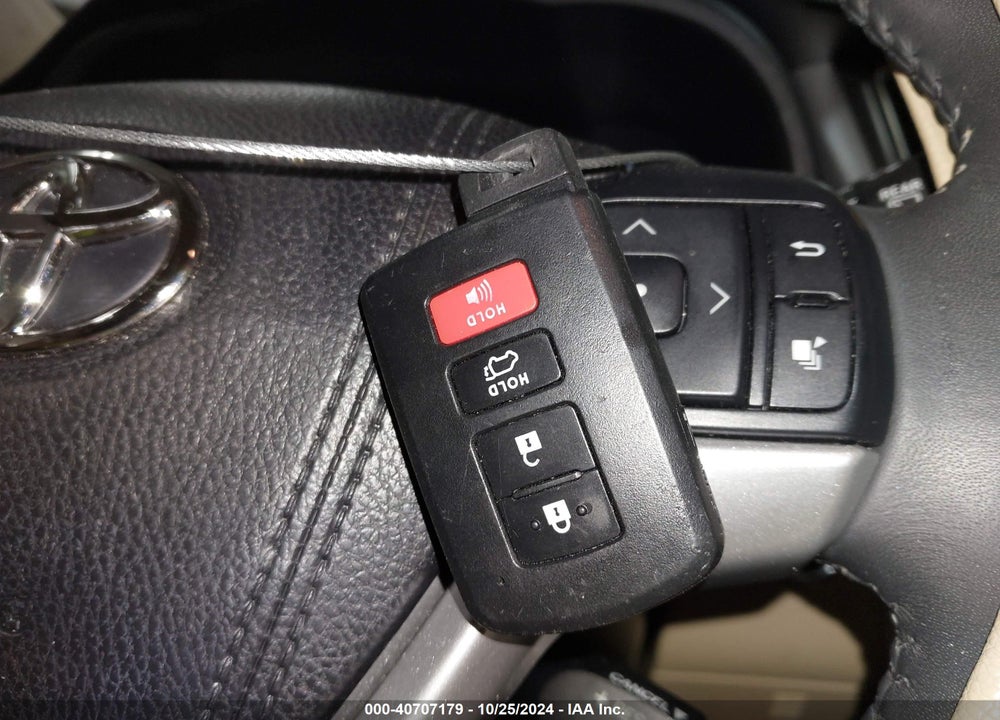 2015 TOYOTA HIGHLANDER XLE V6 VIN: 5TDKKRFH8FS072297
