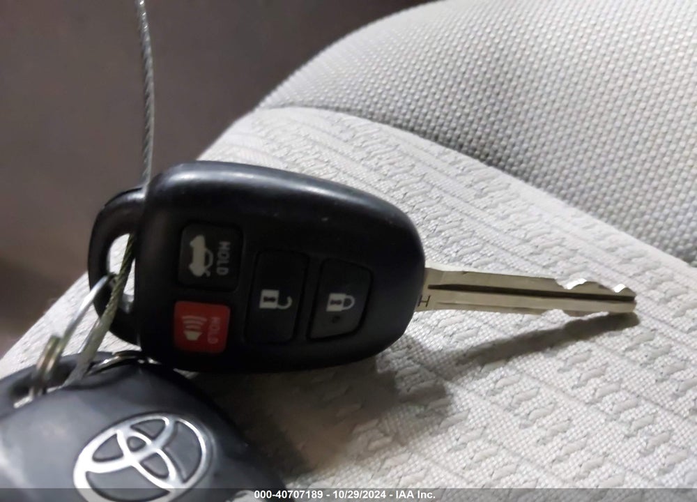 2015 TOYOTA CAMRY LE VIN: 4T1BF1FK1FU078600