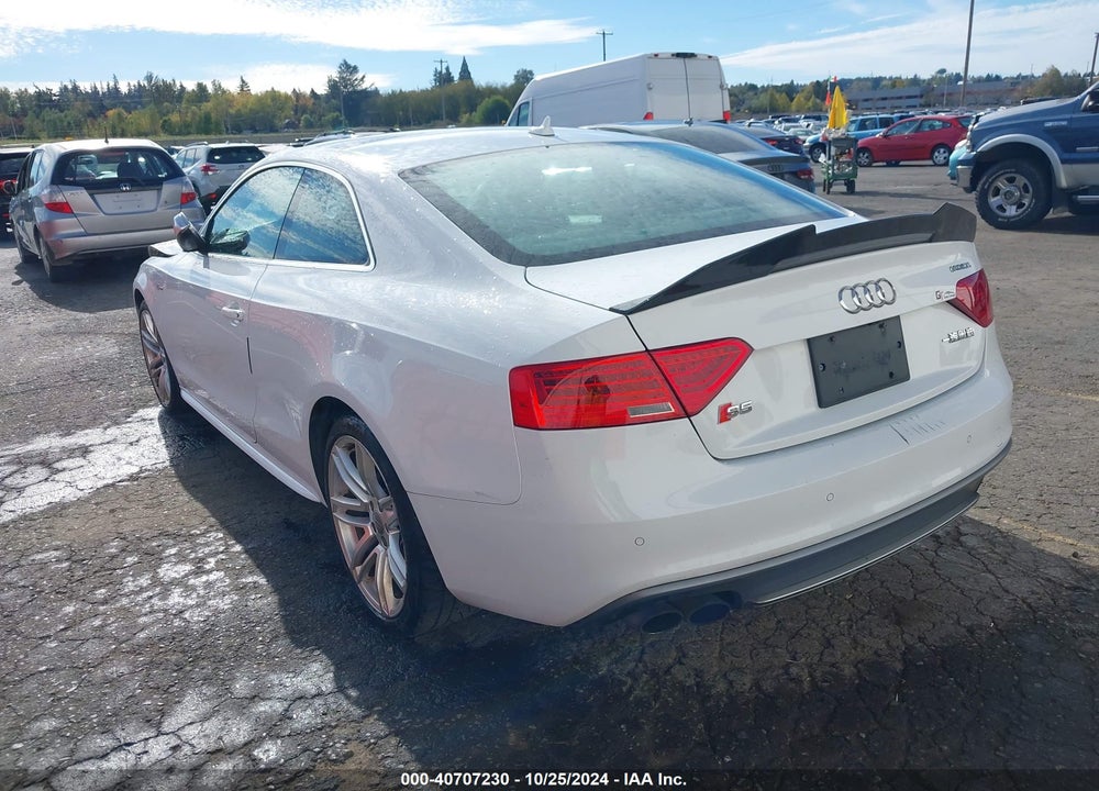 2015 AUDI S5 VIN: WAUCGAFR8FA011235